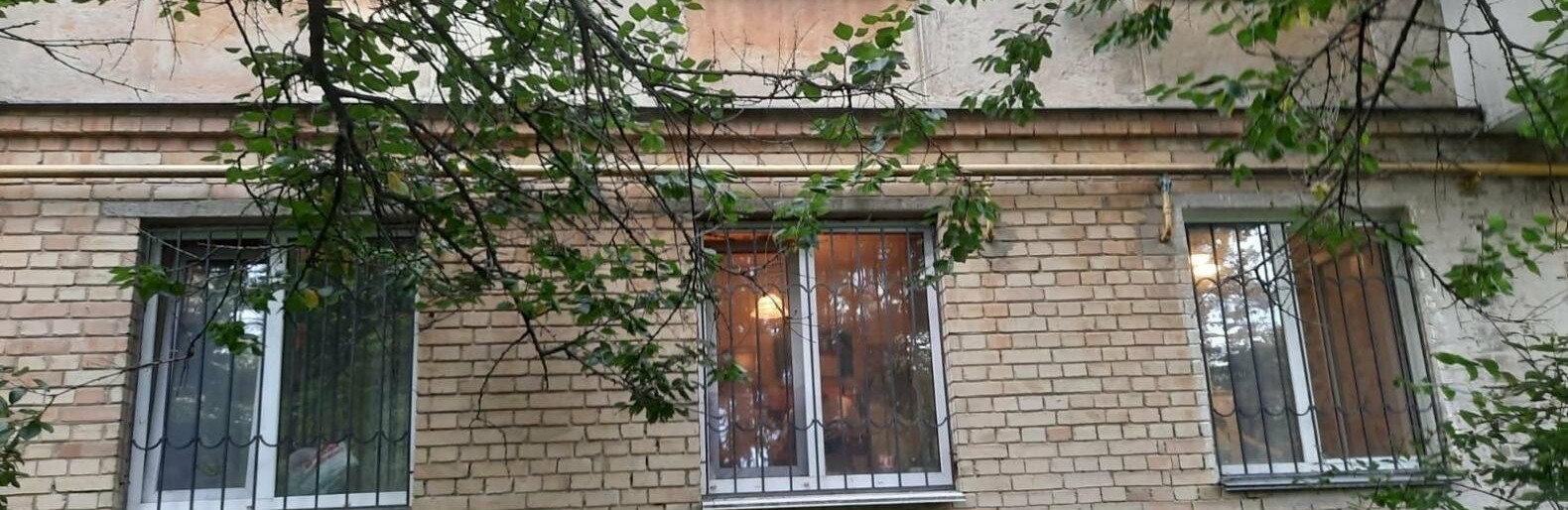 На Київщині врятували 5-річну дівчинку, яка збиралась спуститись з другого поверху по канату, - ВІДЕО
