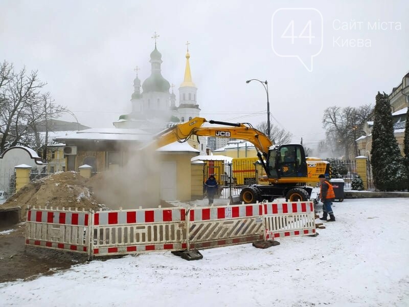 В Киеве 86 домов остались без горячей воды и тепла., Фото КГГА