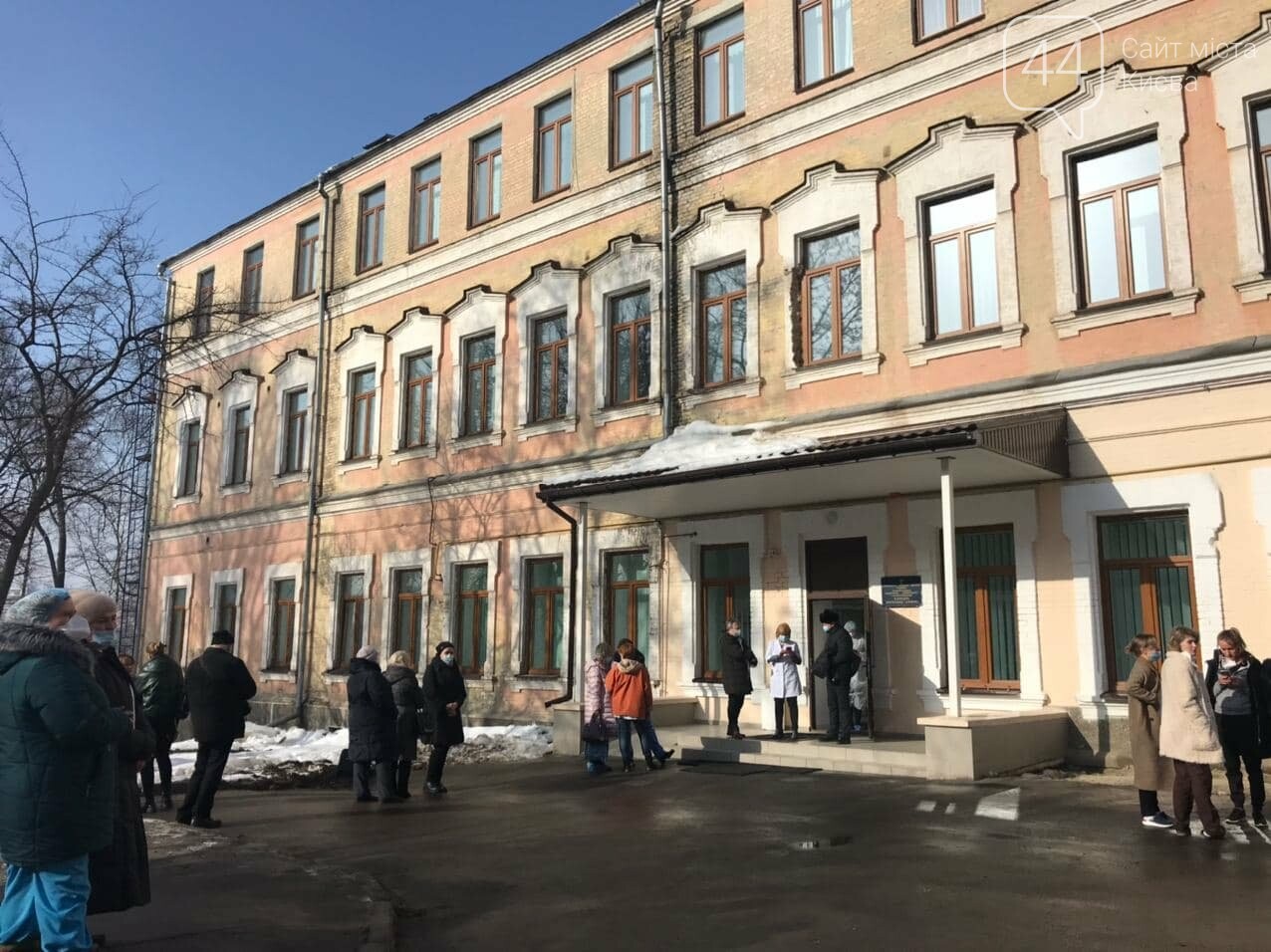 В Александровской больнице состоялся брифинг по вакцинации в Киеве, Фото: 44.ua
