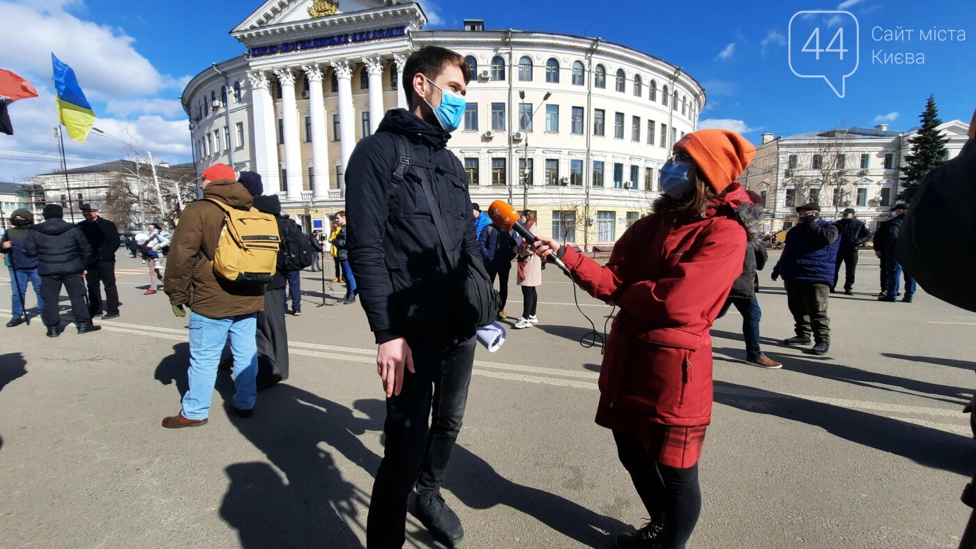 Акция у Гостиного двора, 6 марта