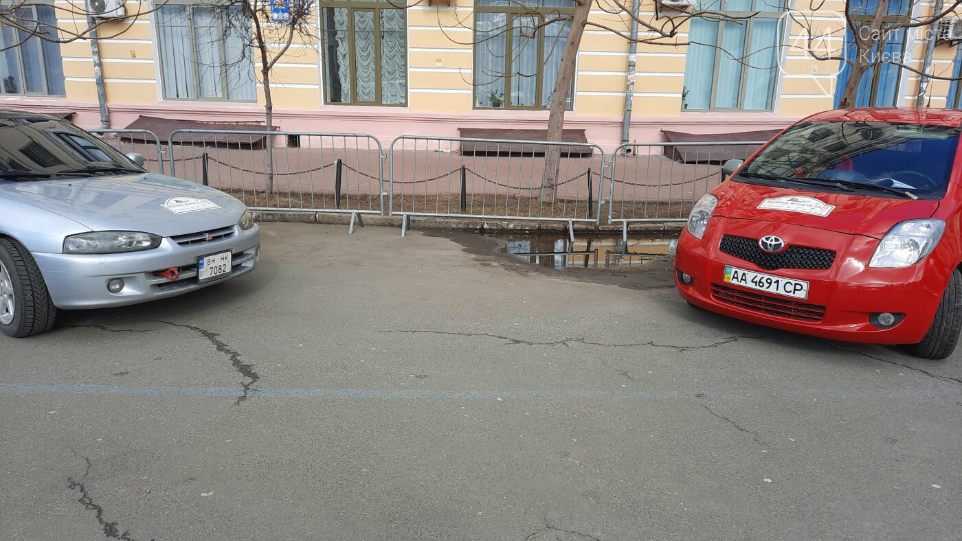 Женское ралли: как на Контрактовой площади в Киеве гонки устраивали, - ФОТО, фото-11