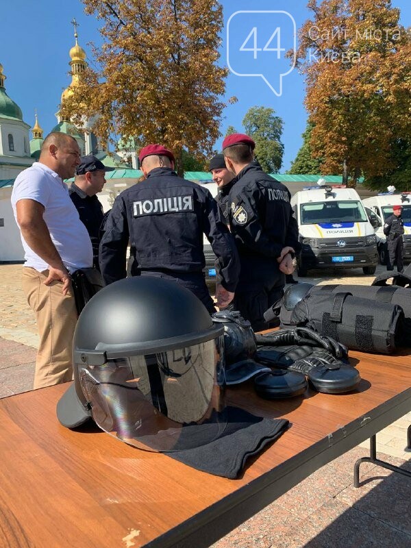 Почти 60 новых автомобилей: ЕС подарил Нацполиции технику на сумму 3,4 млн евро, - ФОТО, ВИДЕО, фото-5, 44.ua