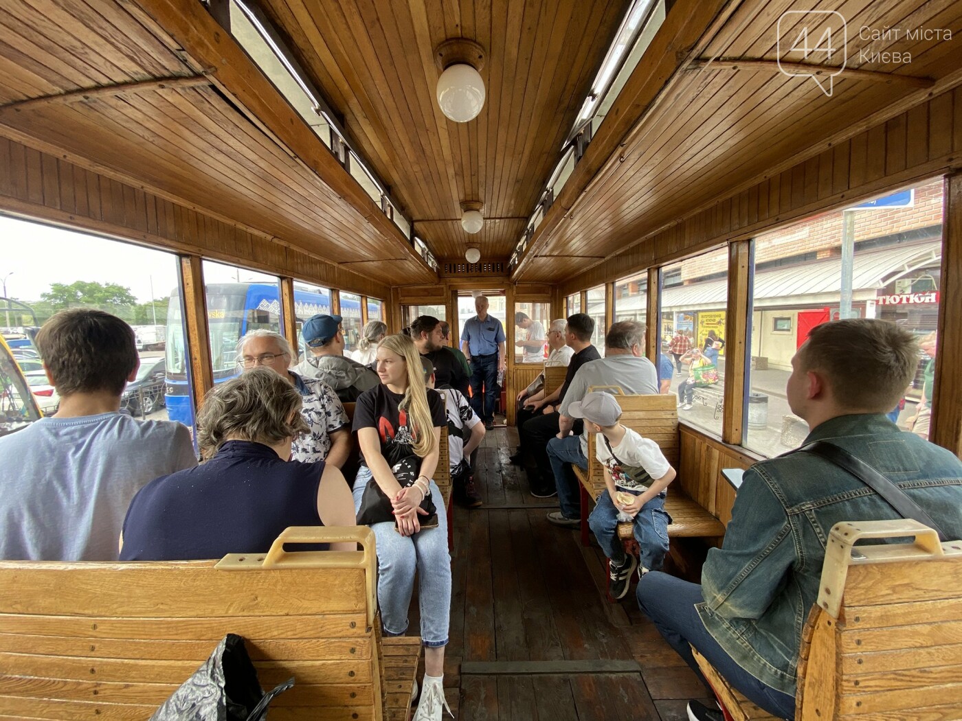 Вагон ще ремонтують, але він вже ходить