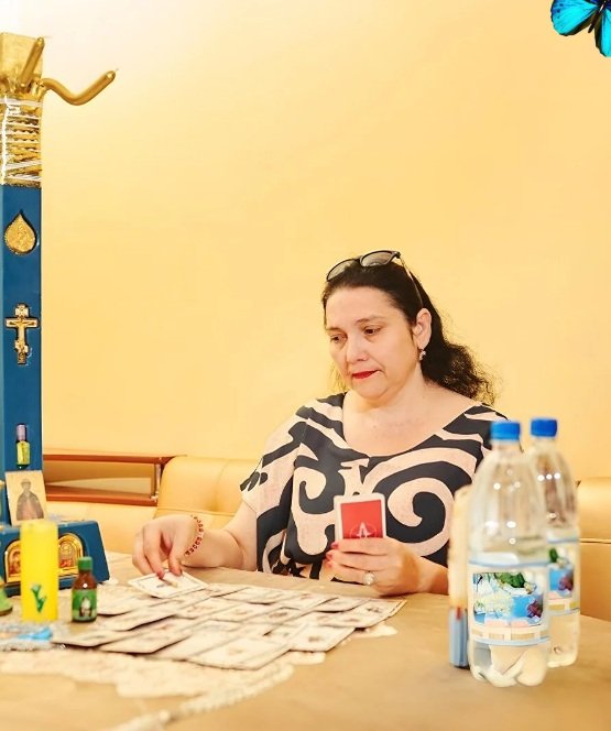 Логотип - Дарья ясновидящая, гадалка, знахарка и целитель, верну любимого