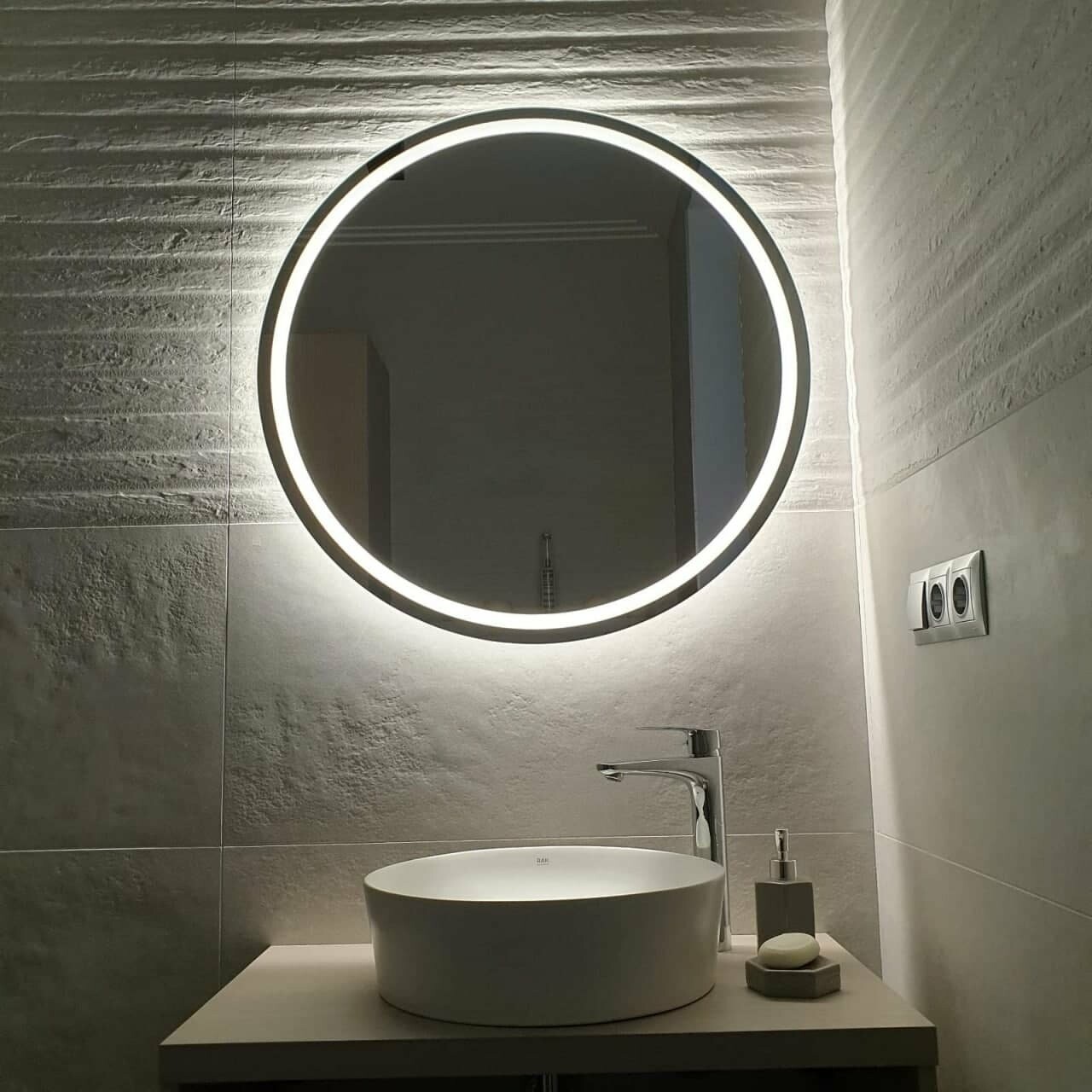 Зеркала с LED подсветкой
