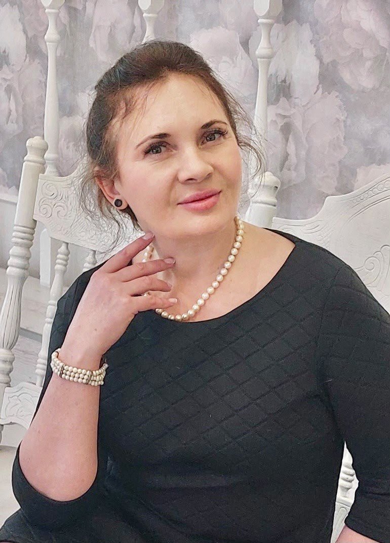 Корецька Леся Володимирівна — психолог-психотерапевт клініки ФАВОР