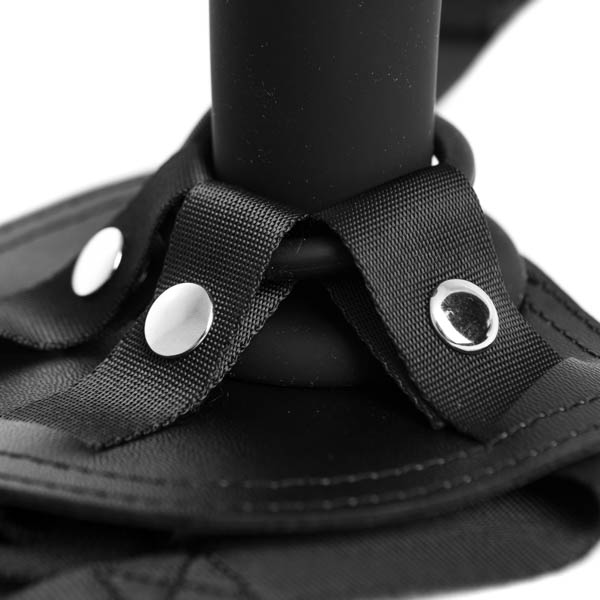Страпон нереалістичний на трусиках Chisa R.G.B Sex Harness, з кільцевим кріпленням, чорний, 17.8 х 3.5 см - Изображение 2