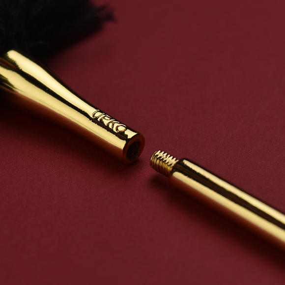Перо Premium Feather Tickler UPKO з позолоченою ручкою - Изображение 9