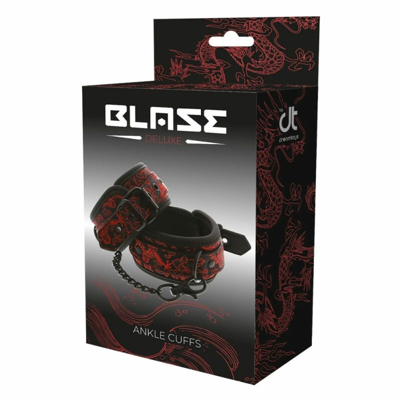 Поножі Dream Toys Blaze з червоною вишивкою, чорні, 5 см - Зображення 1
