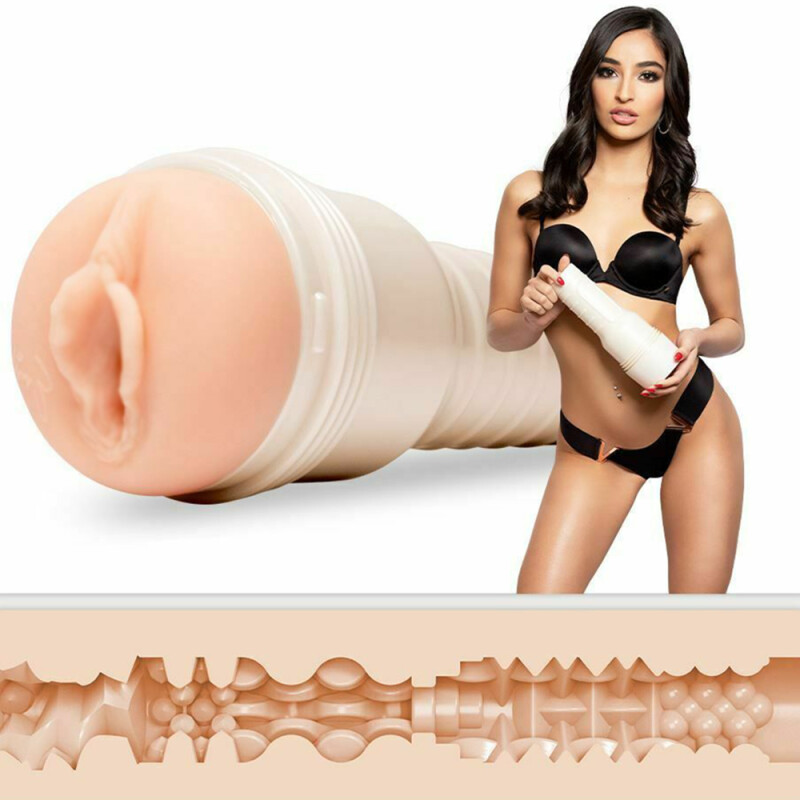Мастурбатор вагіна в колбі Fleshlight Емілі Вілліс реалістичний з кібершкіри, бежевий, 25 см - Зображення 1