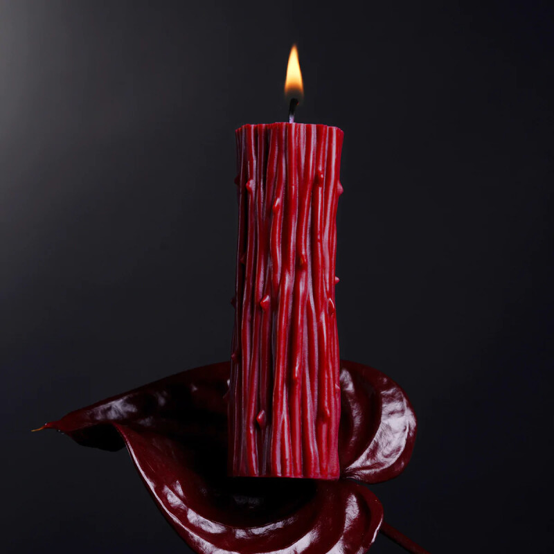 Свічка низькотемпературна UPKO Burning Thorn, червона, 158 г