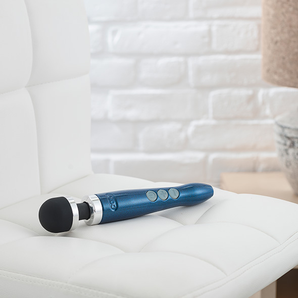 Масажер-мікрофон Doxy Die Cast 3R Wand Vibrator, синій - Зображення 4