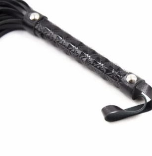 Флогер з рельєфною рукояттю Fetish Flogger black metal чорний, 39 см - Зображення 4