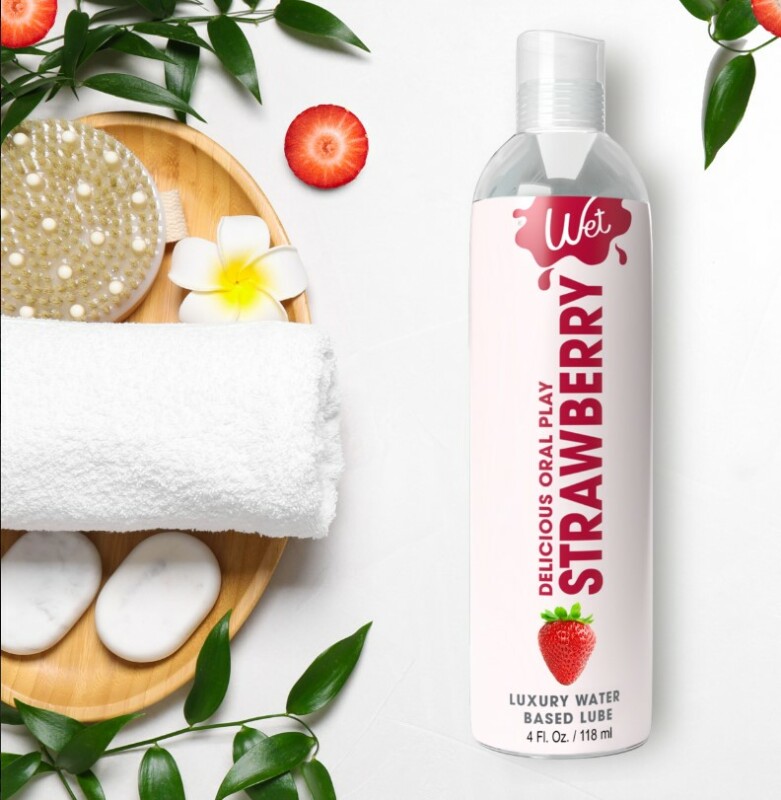 Лубрикант оральний Wet Strawberry 118 мл на водній основі зі смаком полуниці - Зображення 1