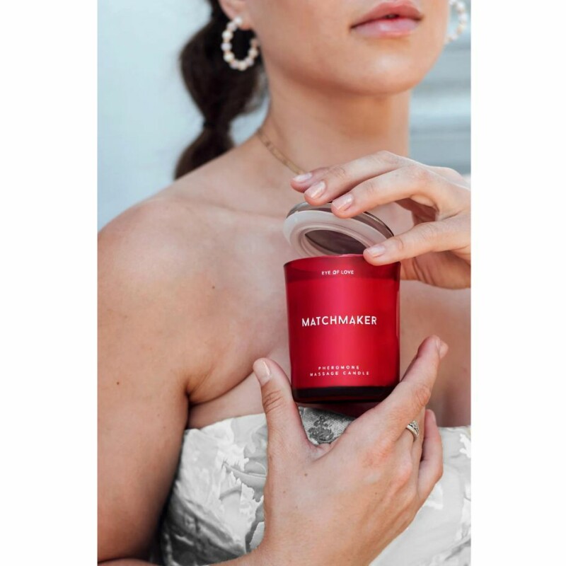 Масажна свічка з феромонами Eye Of Love, 180 мл, Matchmaker Red Diamond у склі, червона - Зображення 4