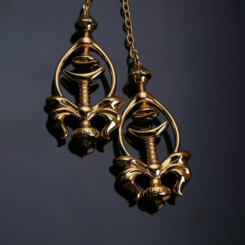 Затискачі для сосків UPKO Pulling Chain Nipple Clamps з ланцюжком-намистом, золоті - Зображення 2