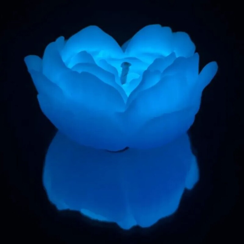 Свічка троянда люмінісцентна GlowKink 38 г, низькотемпературна, M, для БДСМ, блакитна - Зображення 1