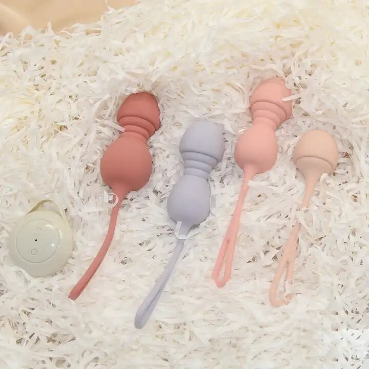 Набір вагінальних віброкульок Sweet Em з пультом, різнокольорові, 4 шт - Изображение 7