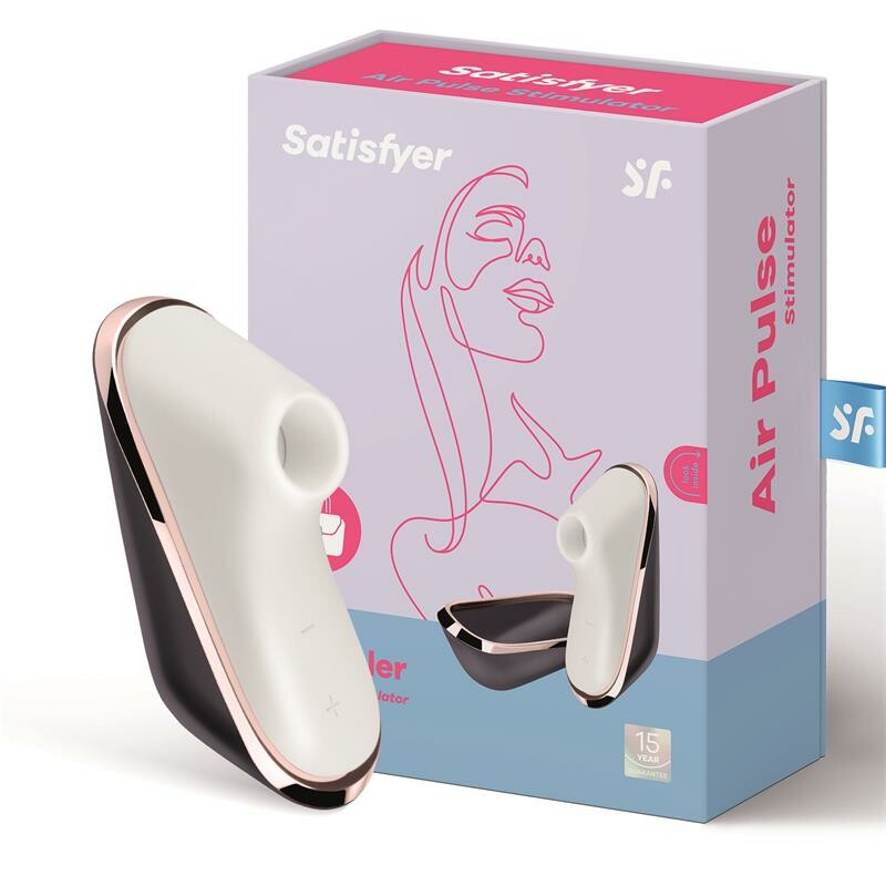 Вакуумний стимулятор клітора Satisfyer Pro Traveler чорний, 10.7 х 4.6 см - Зображення 1
