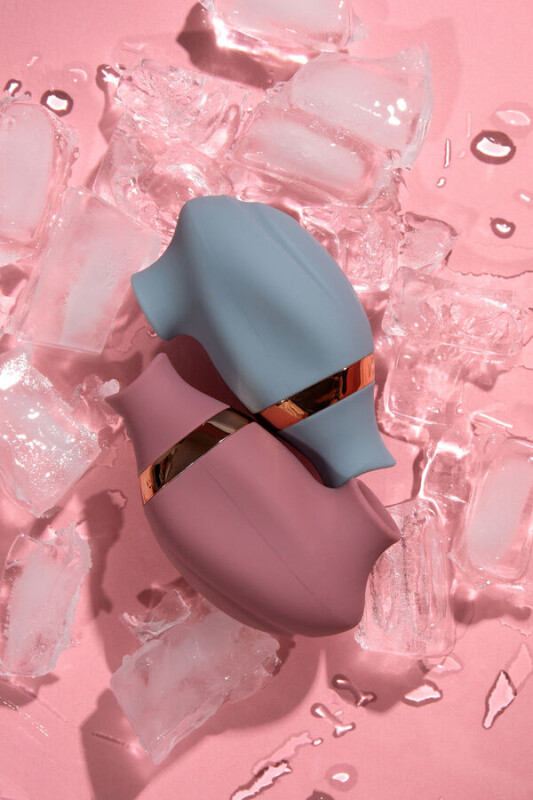 Вакуумний стимулятор клітора Sweet Em Vacuum з рухливим язичком, рожевий, 8.2 х 4.9 см - Зображення 4