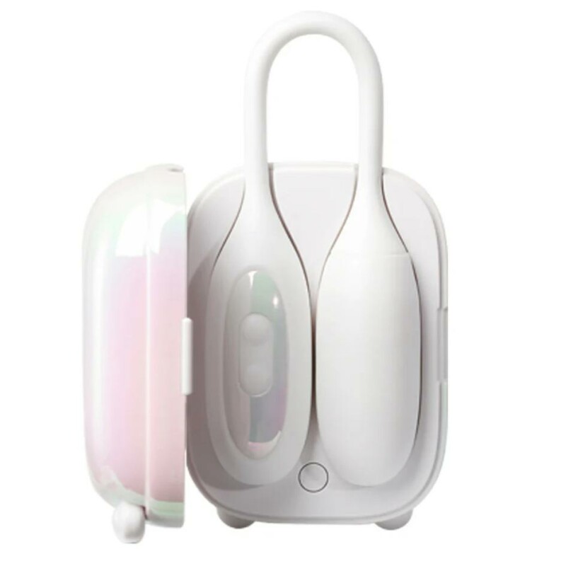 Віброяйце і вакуумний стимулятор для клітора 2в1 BeYourLover Magic Suitcase у зарядному кейсі, білий - Изображение 2
