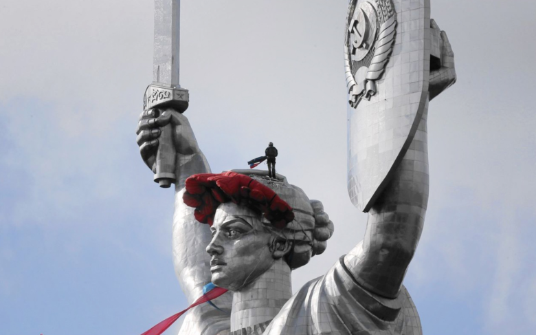 Киев покидают жители