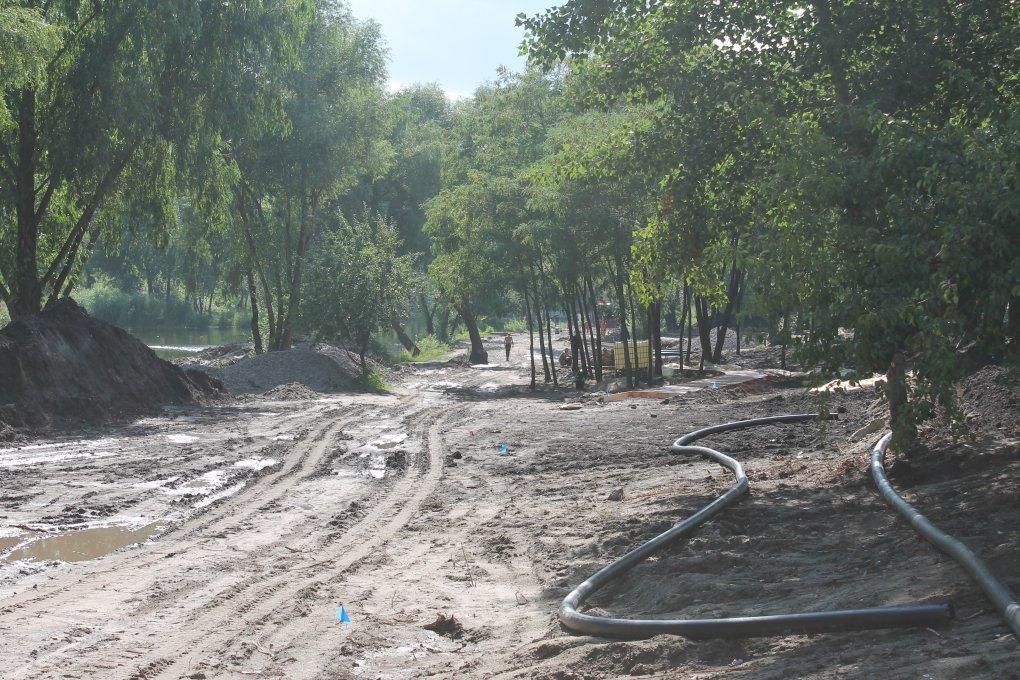 Фото: парк на Троещине (desn.kievcity.gov.ua)