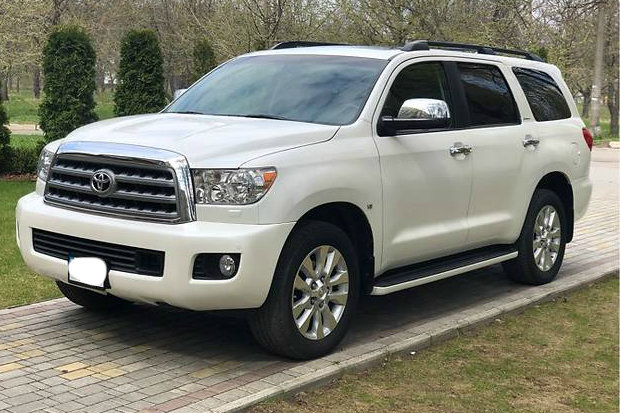 Toyota Sequoia 2014 года Toyota Sequoia 2014 года - Фото: auto.ria.com