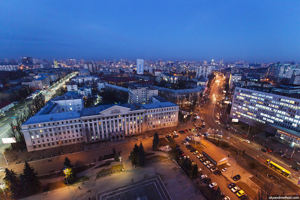 Здание сбу в киеве фото