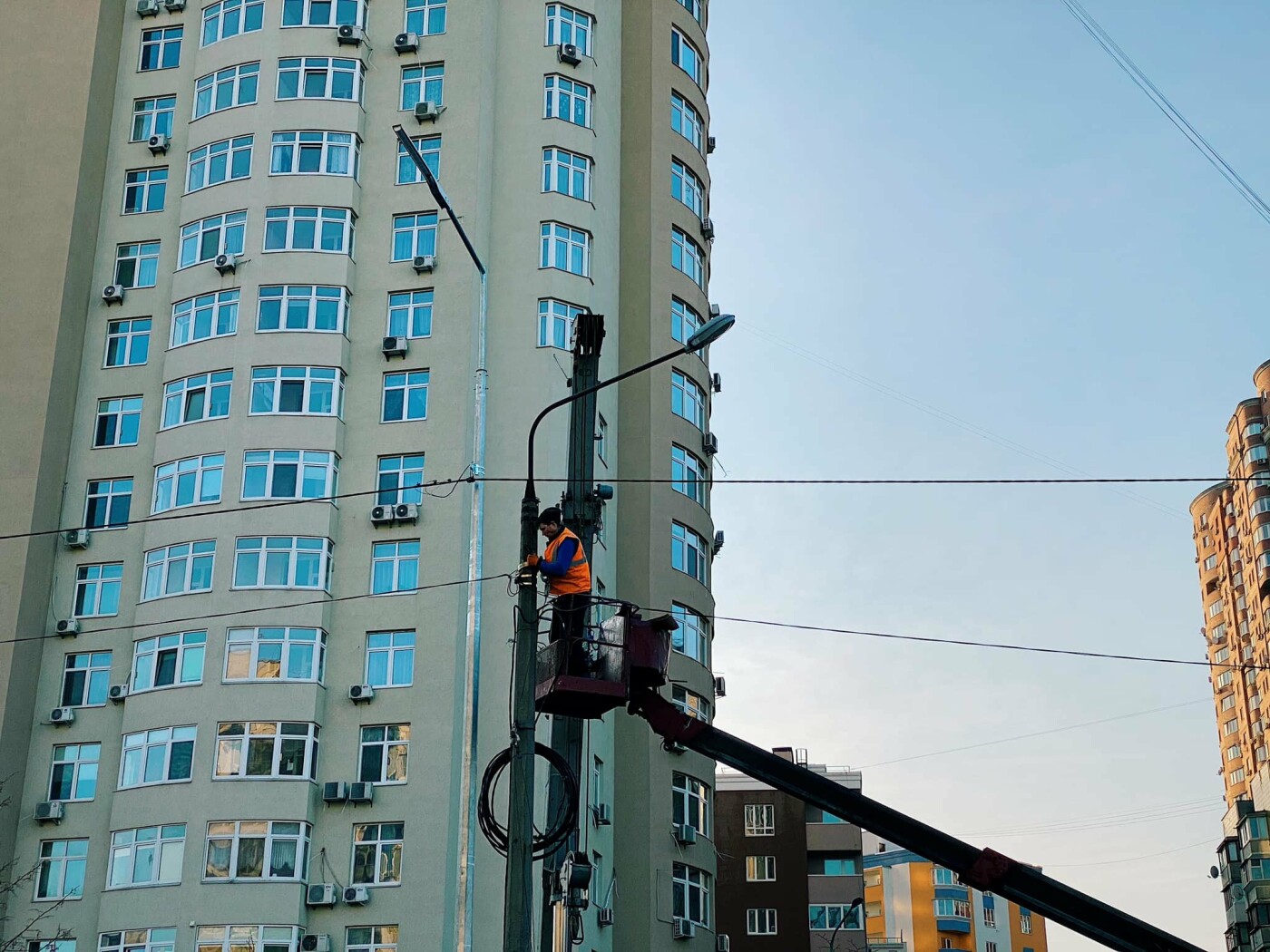 Фото с жестким светом на улице