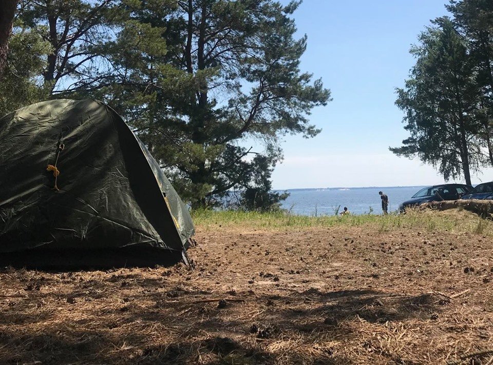 Где порыбачить с палаткой? Полезная информация о лучших местах для рыбалки с палаткой