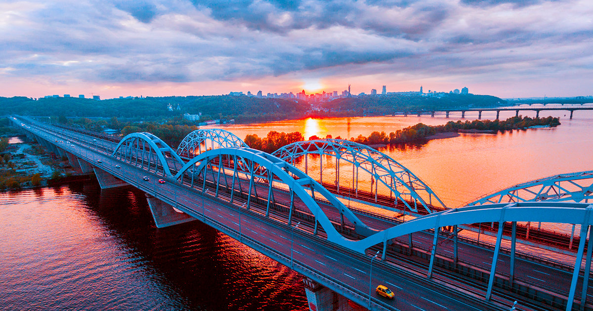 Лучшие мосты Киева, которые стоит увидеть каждому киевлянину своими глазами