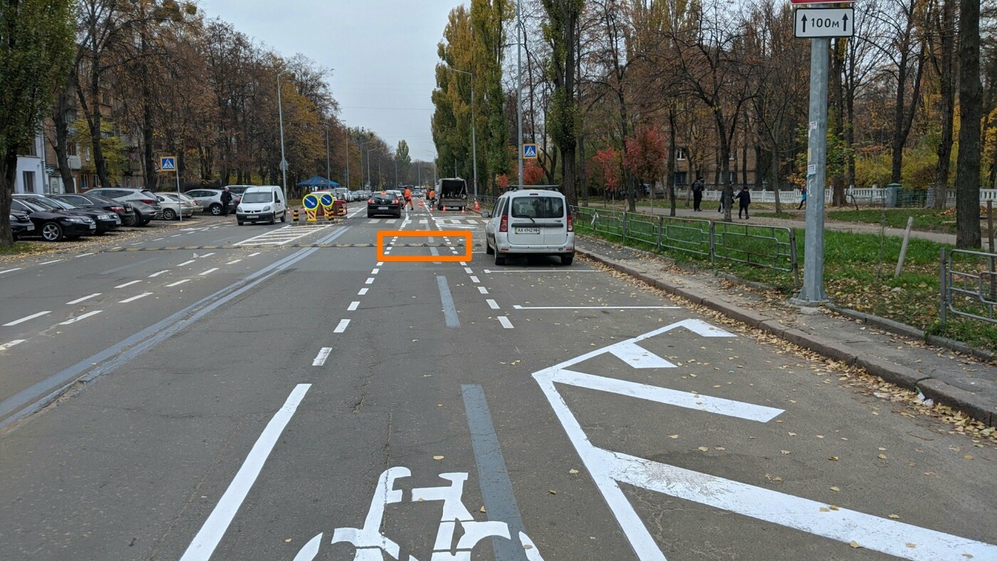 В Соломенском районе Киева паркуют машины на велосипедных полосах, ФОТО, фото-4, Игорь Иванов