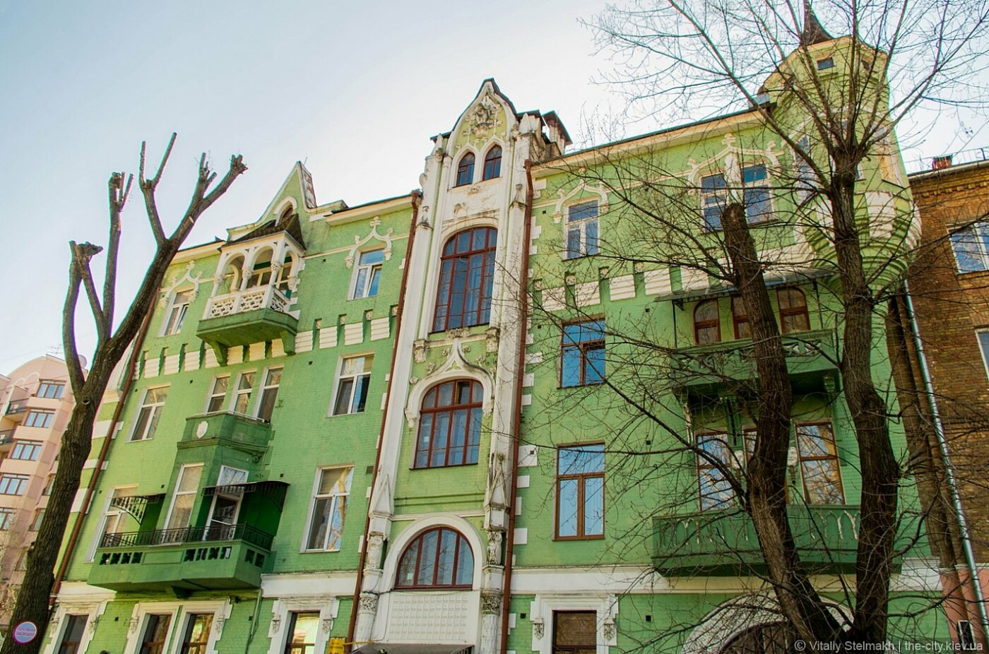ТОП-10 необычных домов Киева
