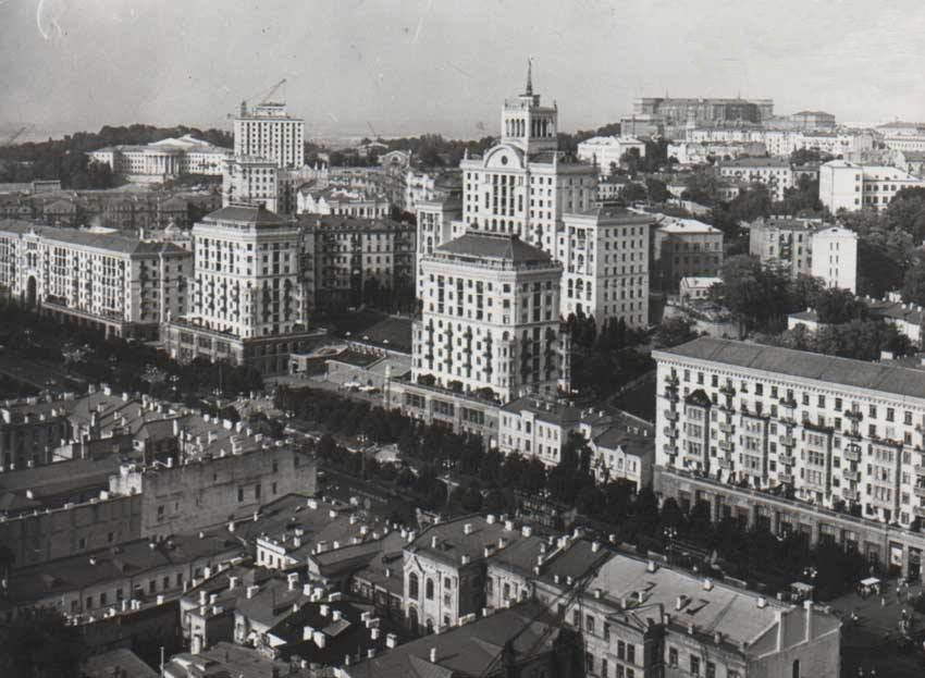 Старый киевском. Киев Крещатик 1950. Киев 1950-е годы. Киев - Крещатик в 60-х. Улица Крещатик 1967.