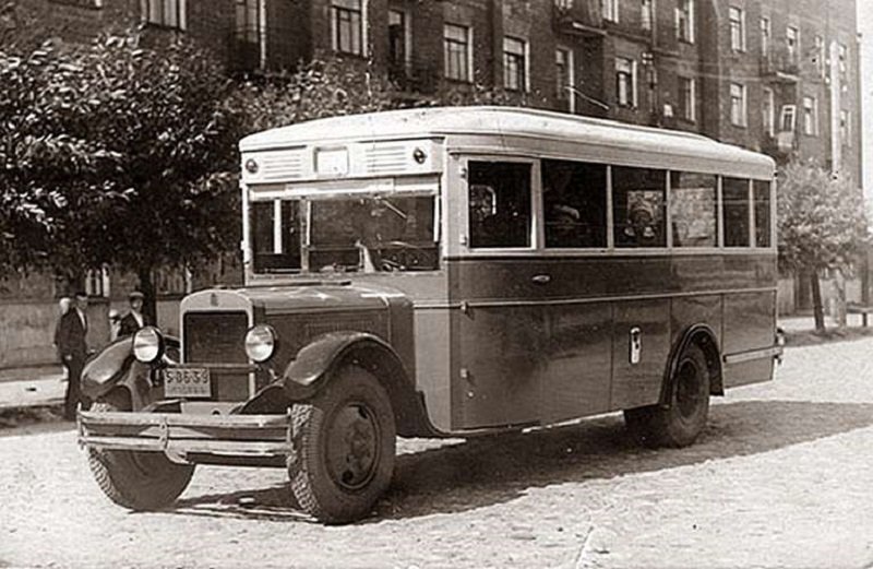 История маршрутки: на чем когда-то ездили пассажиры в Киеве, Фото: dar-web.ru
