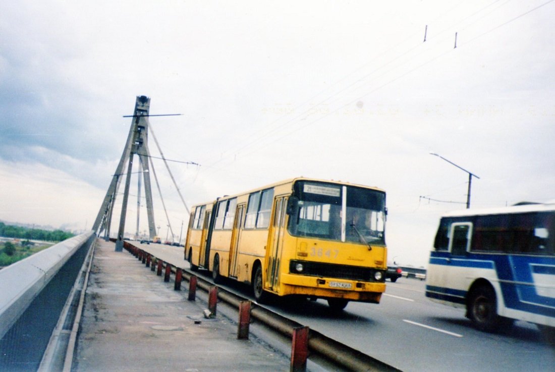 История маршрутки: на чем когда-то ездили пассажиры в Киеве, Фото: Фотобус