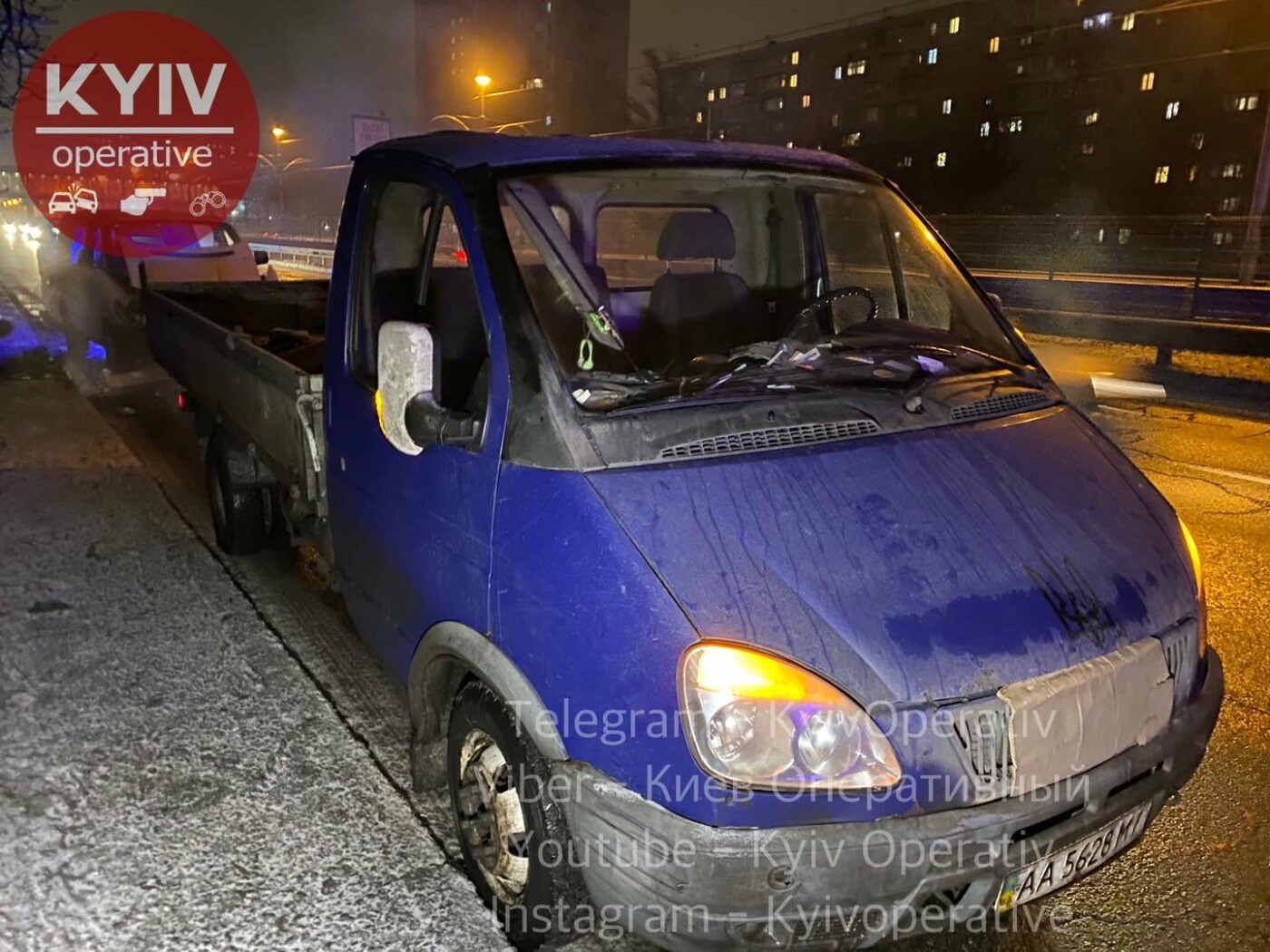 Пьяный водитель в Киеве устроил ДТП и начал отстреливаться от пресл... Пьяный водитель в Киеве устроил ДТП и начал отстреливаться от преследующих его свидетелей, Фото: Киев Оперативный