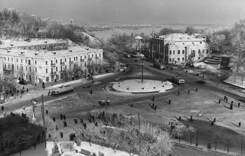 Киев в прошлом и теперь: как изменились известные дома, ФОТО Киев в прошлом и теперь: как изменились известные дома, ФОТО, Фото: Relax