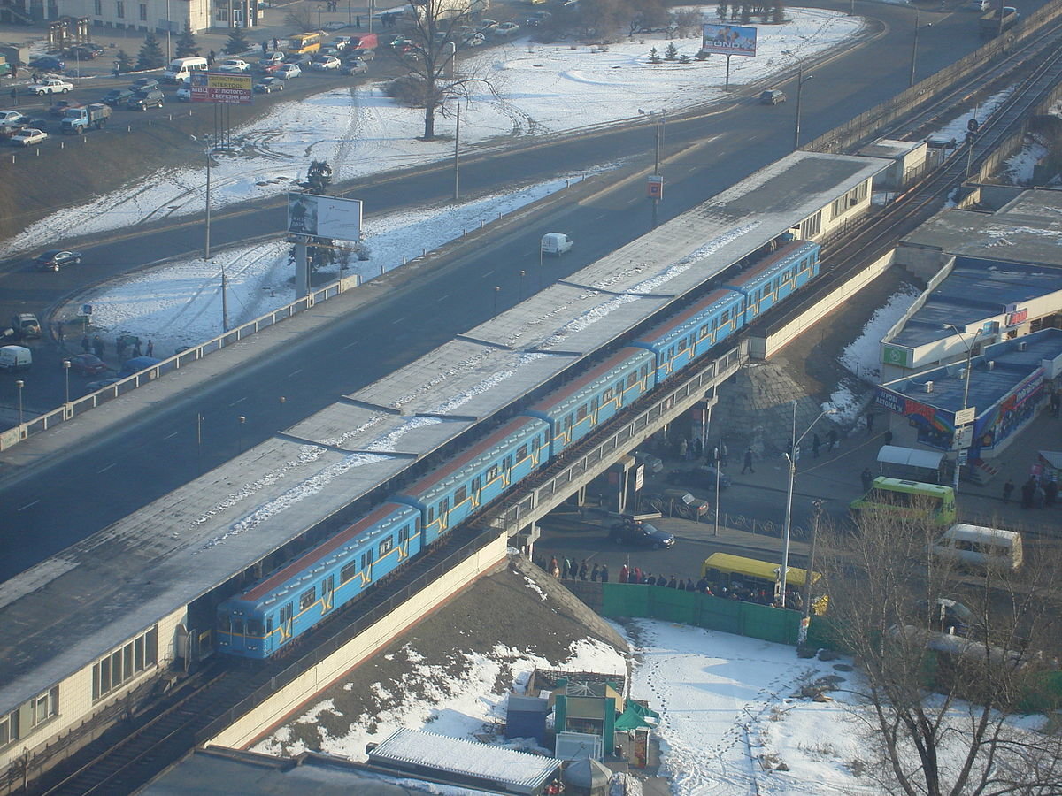 Зацеперы и безумный поручень: ТОП аварий в киевском метро, фото-3 Зацеперы и безумный поручень: ТОП аварий в киевском метро, фото-3