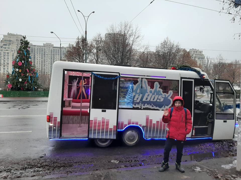 На улицах Киева ездила "музыкальная" маршрутка, Фото Голосеевской РГА