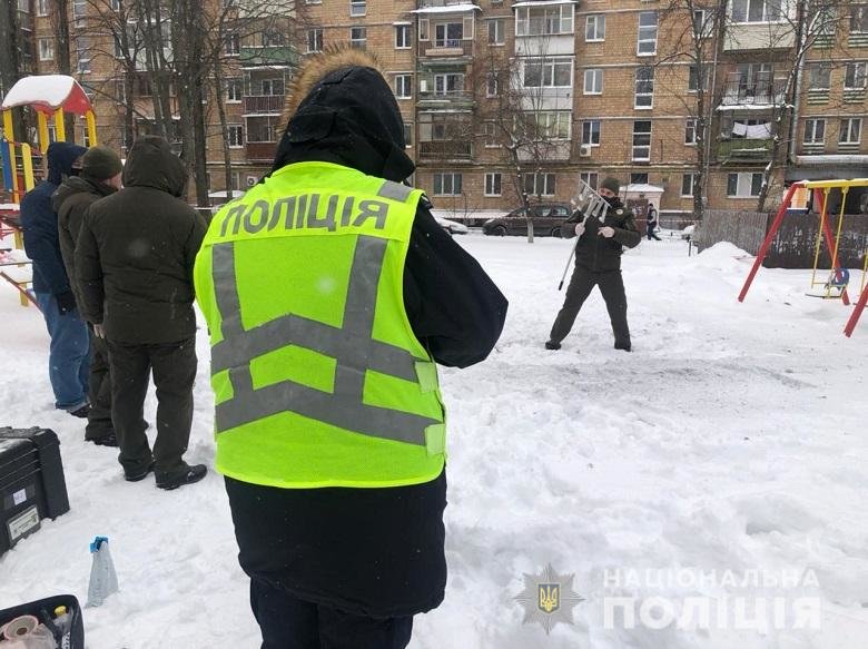 Взрыв гранаты на детской площадке в Киеве