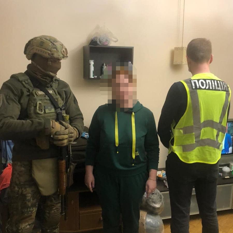 В Киеве обнаружили преступную группу, которая занималась сутенерством, Фото: пресс-служба столичной прокуратуры