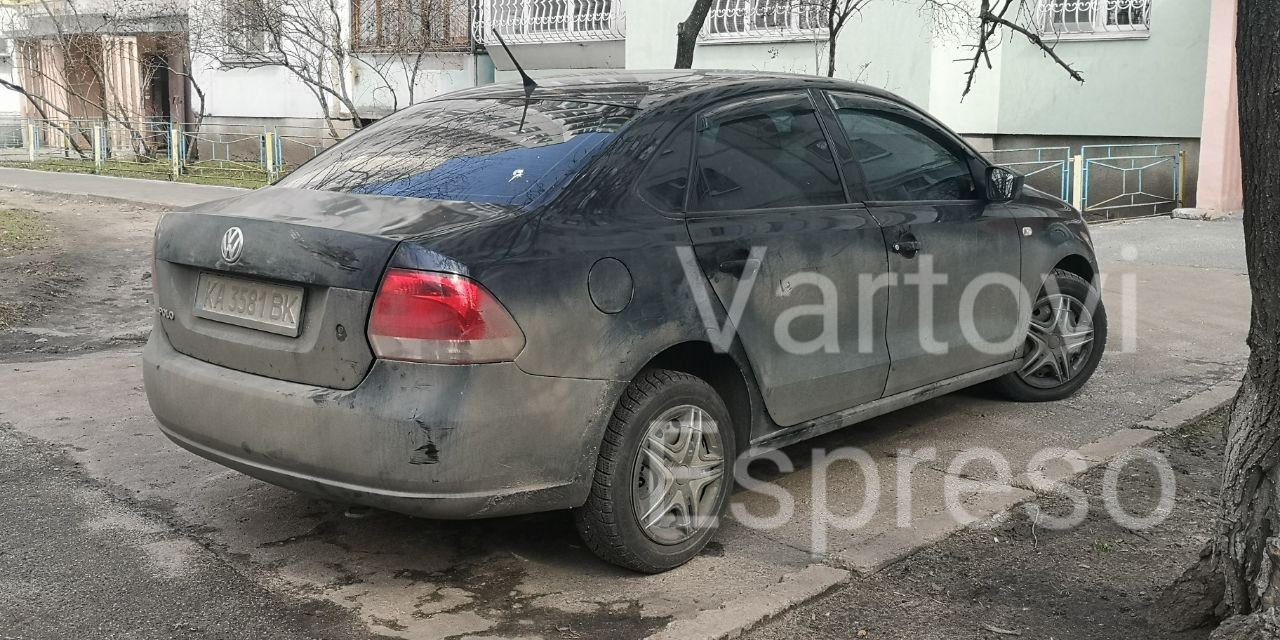 Под автомобиль на Оболони подложили "гранату