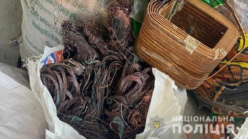 Выдавали себя за курьеров и грабили лифты: полиция Киева поймала серийных злоумышленников, Фото: Национальная полиция