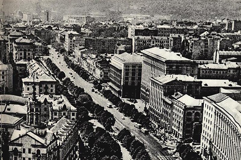 городское совет Киева в 1970-е, вид на ул. Крещатик, Фото: Retroua