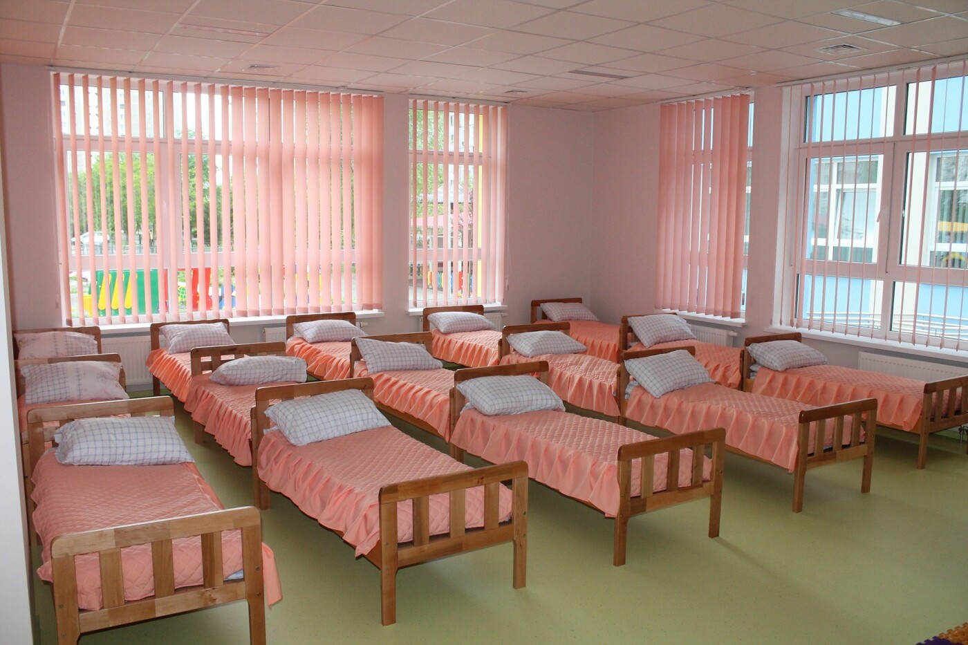 Ко Дню защиты детей  откроют новый детский сад, Facebook Деснянской РГА.