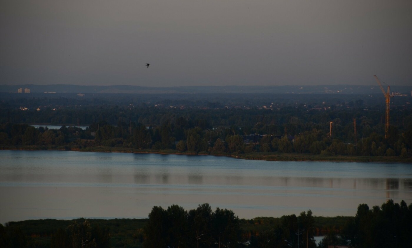 Застройка, мистика и самоочищение: озеро Вырлица в Киеве, фото: Антон Сотамаркет