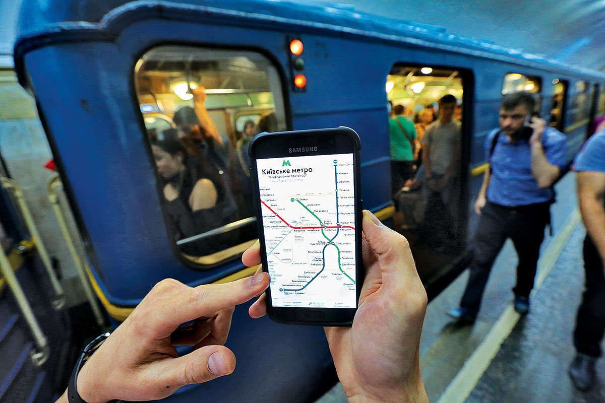 Как приезжему ориентироваться в транспорте Киева и экономить на поездках, Фото: Kyiv Post