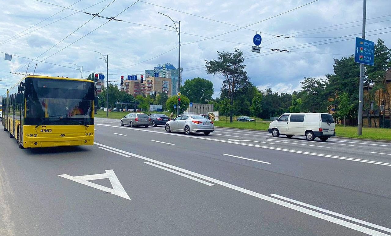 в Киеве запустили очередную линию для общественного транспорта, Фото: КМДА